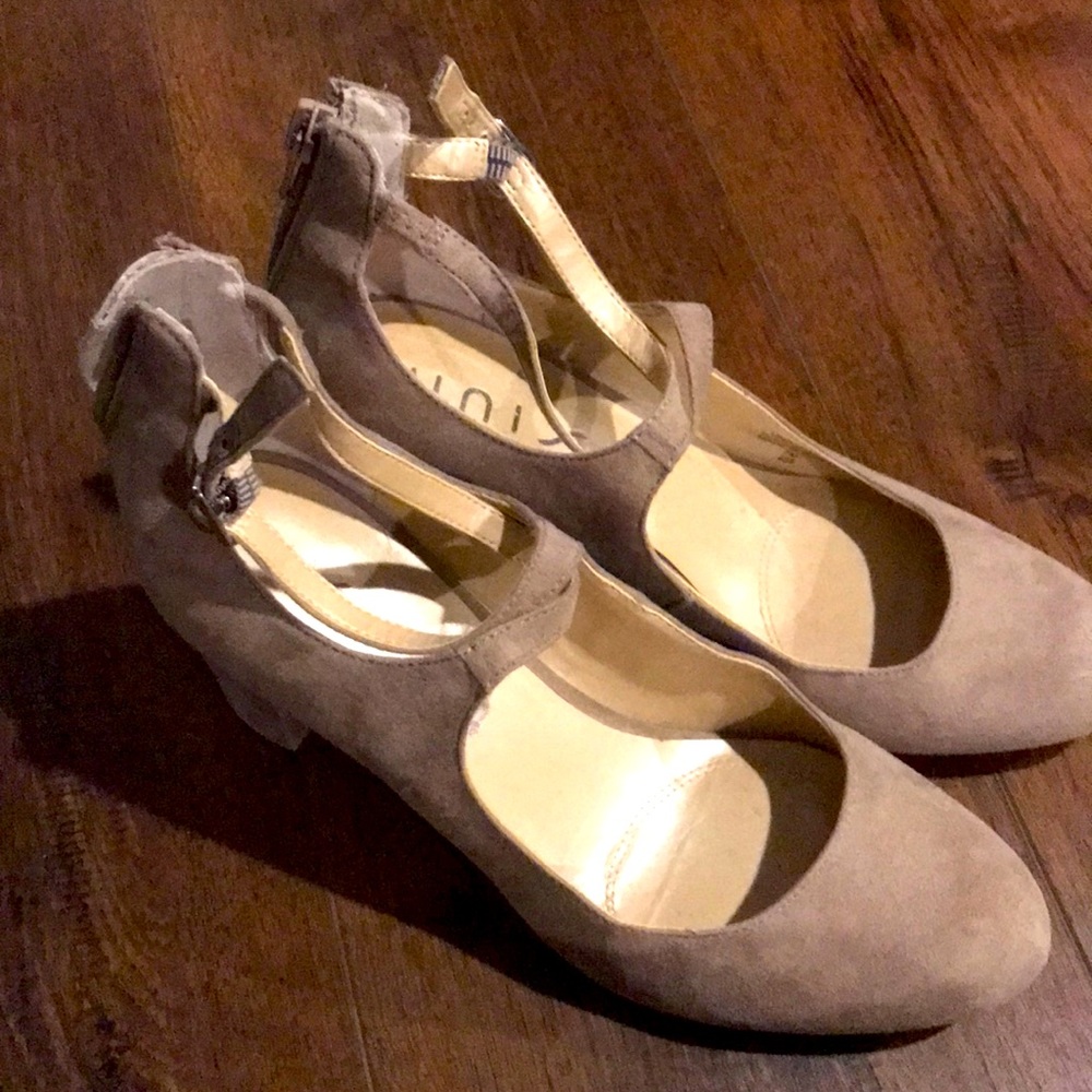 Unisa Suede heel